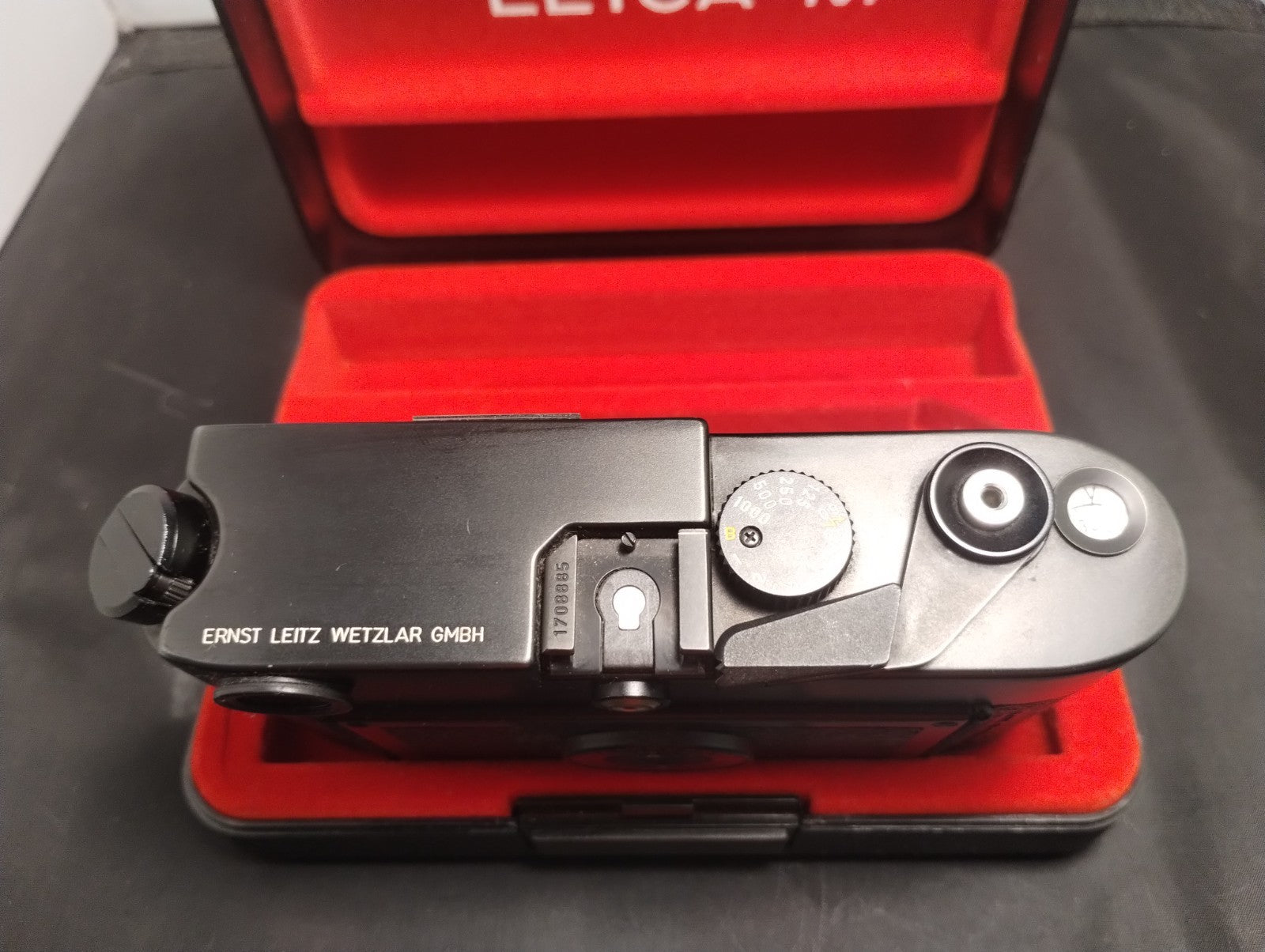 Leica M6 Black non-TTL Rangefinder Film Camera Body w/strap &amp; original box